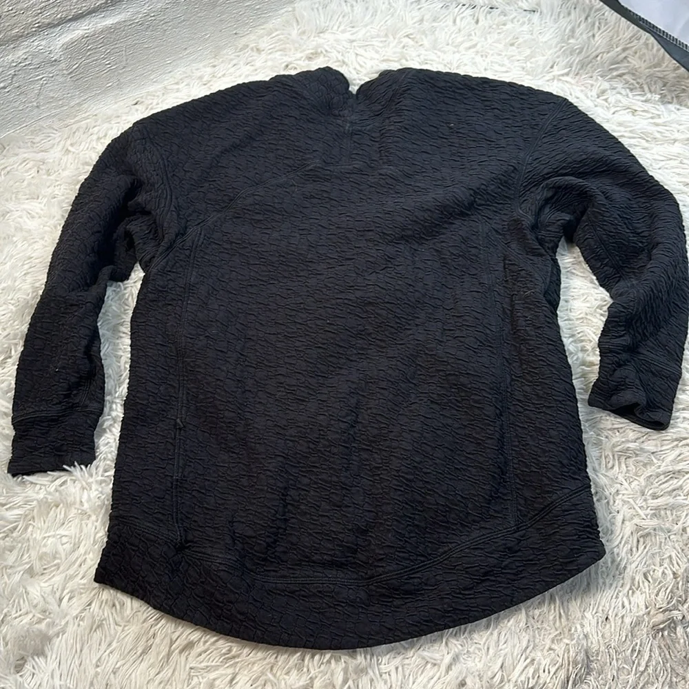 Lululemon Rippled V-Neck Pullover Black